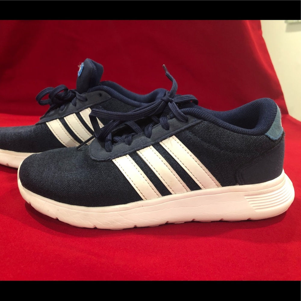 Adidas boys shoes size 1 youth